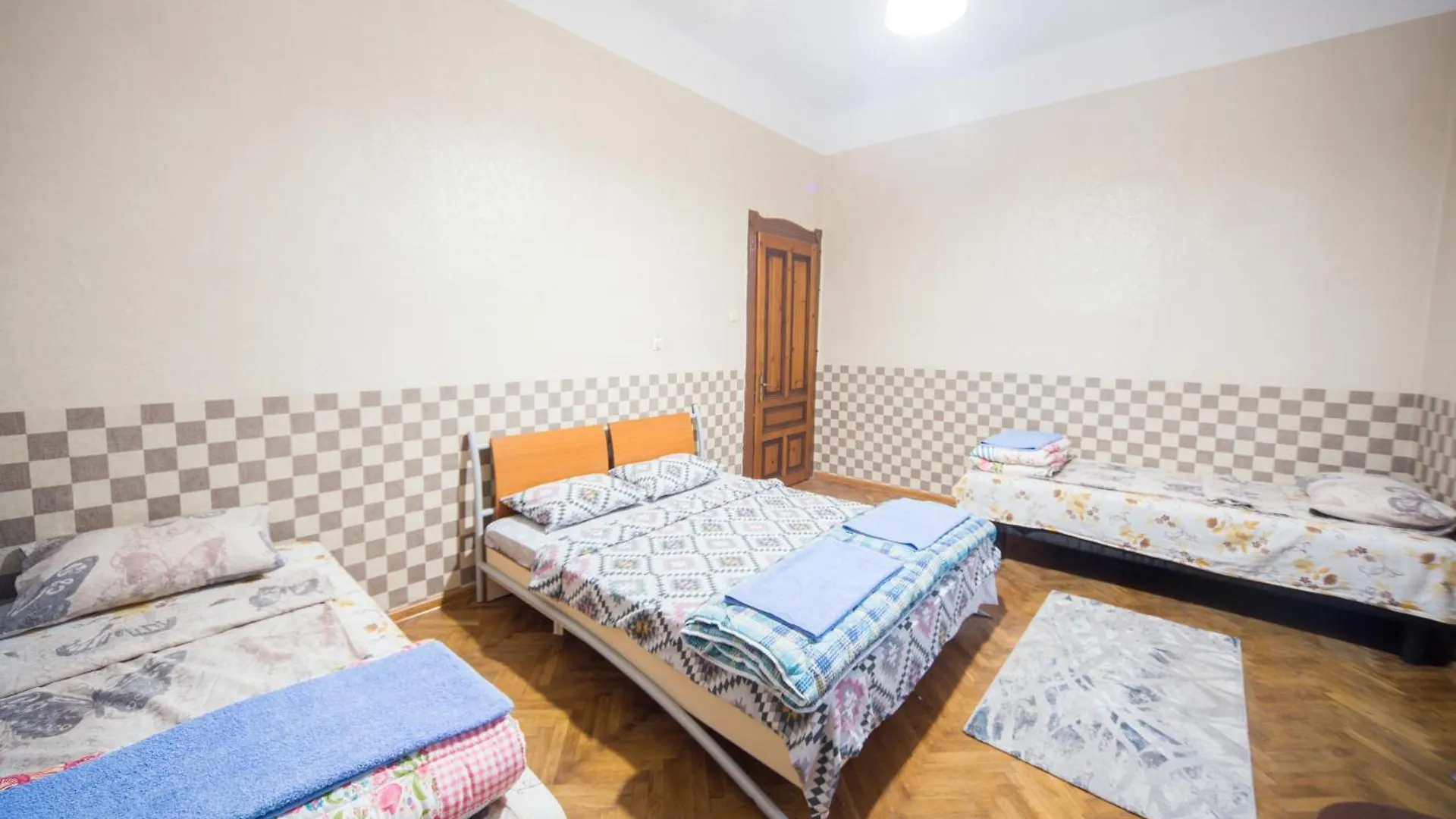 The Square - 2 Bedrooms Retro Flat With Great Location, 1St Fl Burgas Apartment
