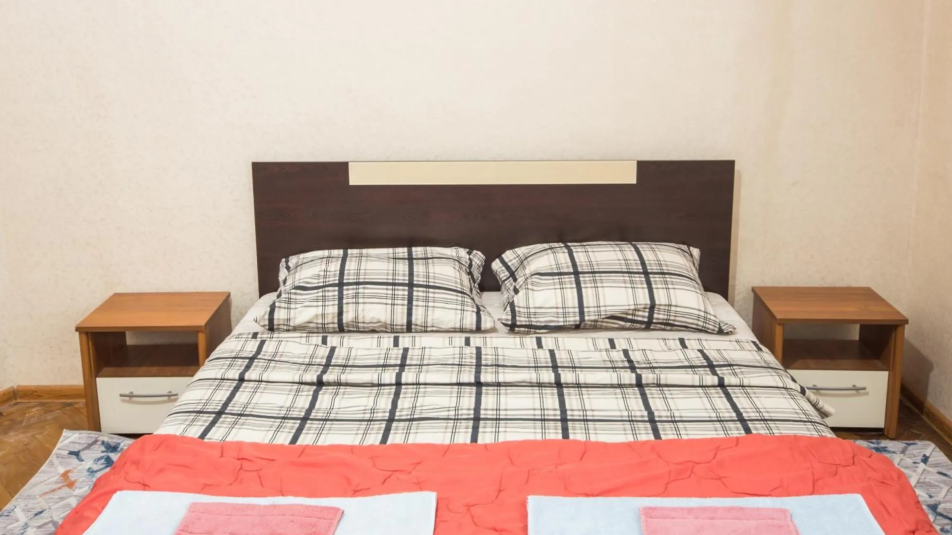 The Square - 2 Bedrooms Retro Flat With Great Location, 1St Fl Burgas 0*,  Bulgaria